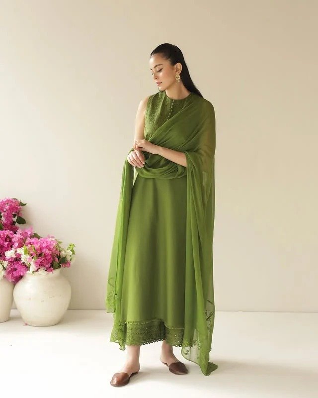 Parrot Green Full Sleeve's Stitched outfit Parrot Green Full Sleeve's Stitched outfit